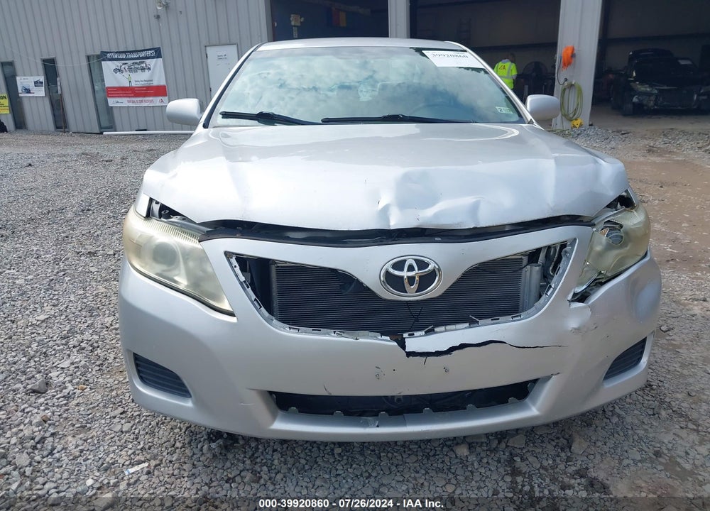 2011 TOYOTA CAMRY LE VIN: 4T1BF3EK2BU624909