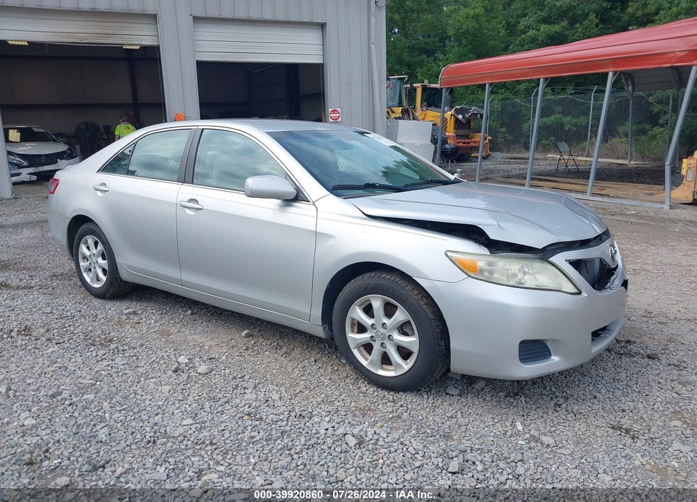 2011 TOYOTA CAMRY LE VIN: 4T1BF3EK2BU624909