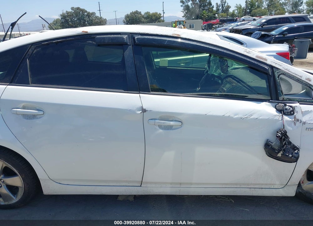 2013 TOYOTA PRIUS THREE SE VIN: JTDKN3DU9D5613655