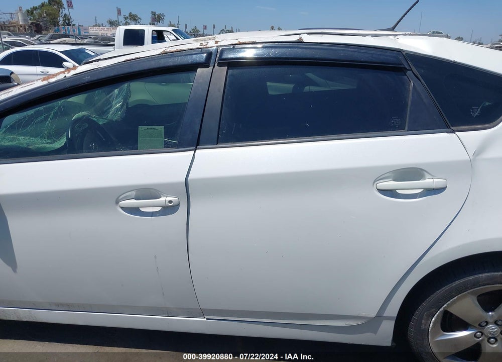 2013 TOYOTA PRIUS THREE SE VIN: JTDKN3DU9D5613655
