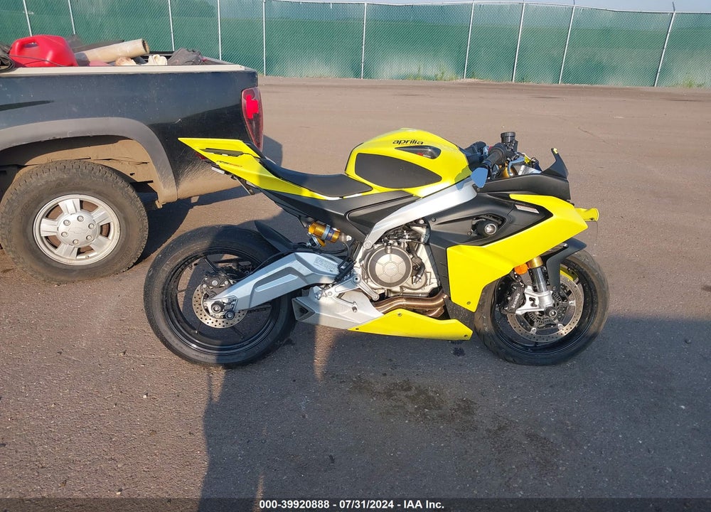 2022 APRILIA RS 660 VIN: ZD4KSUG00NS000502