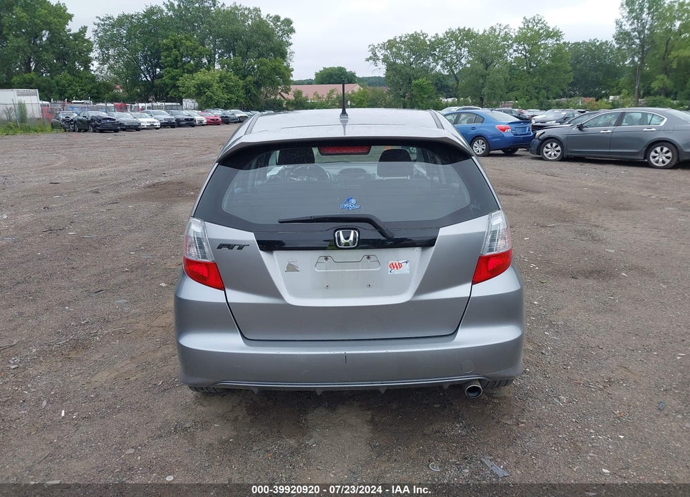 2010 HONDA FIT SPORT VIN: JHMGE8H48AC001725