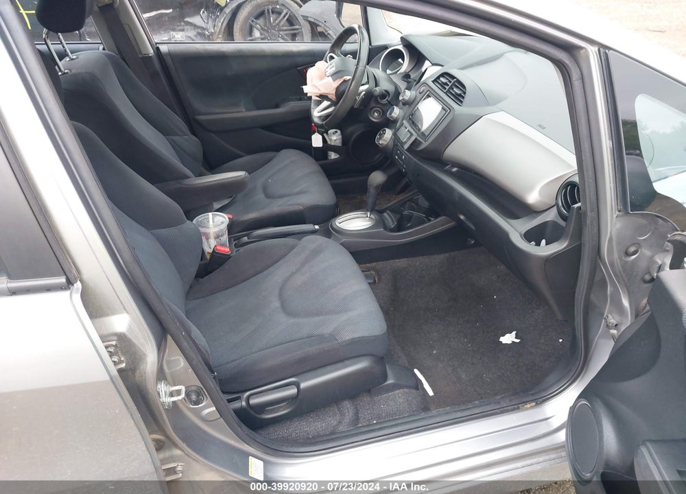 2010 HONDA FIT SPORT VIN: JHMGE8H48AC001725