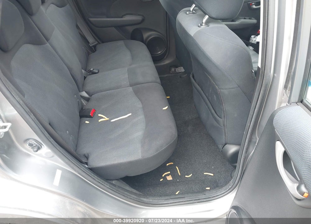 2010 HONDA FIT SPORT VIN: JHMGE8H48AC001725
