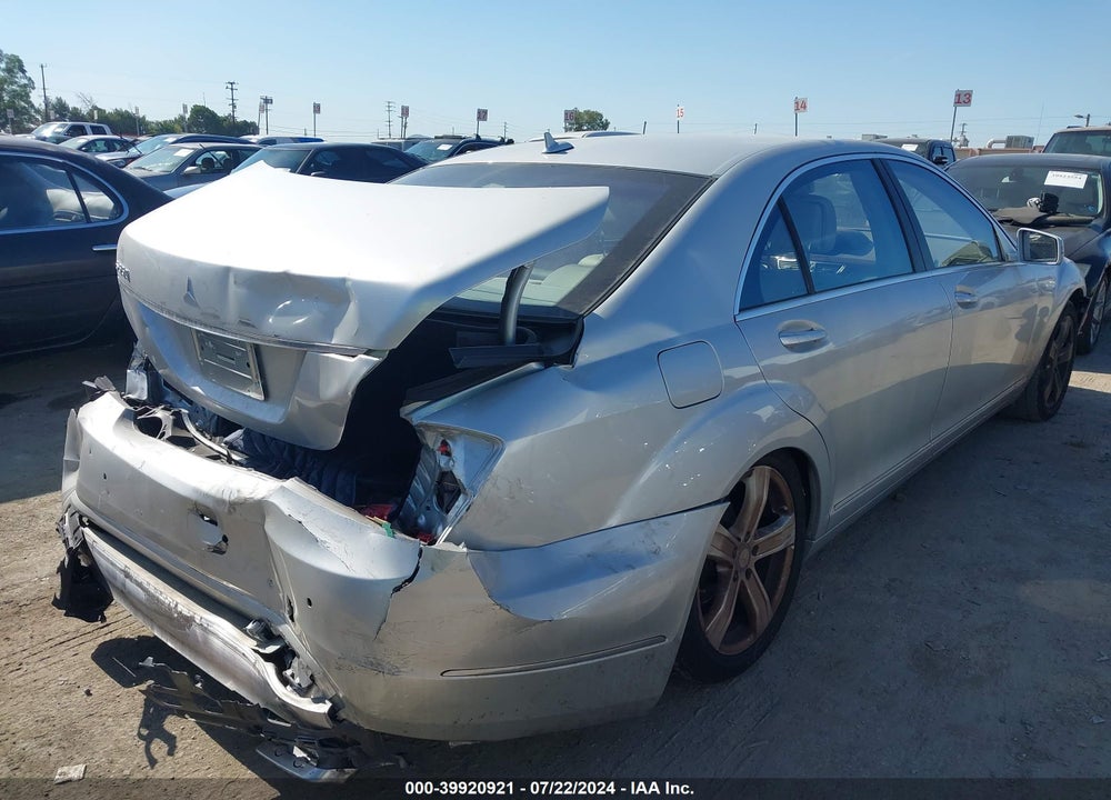 2010 MERCEDES-BENZ S 550 VIN: WDDNG7BB7AA296693