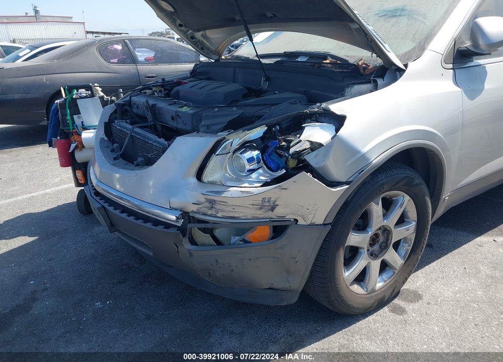 2008 BUICK ENCLAVE CXL VIN: 5GAER23758J100585