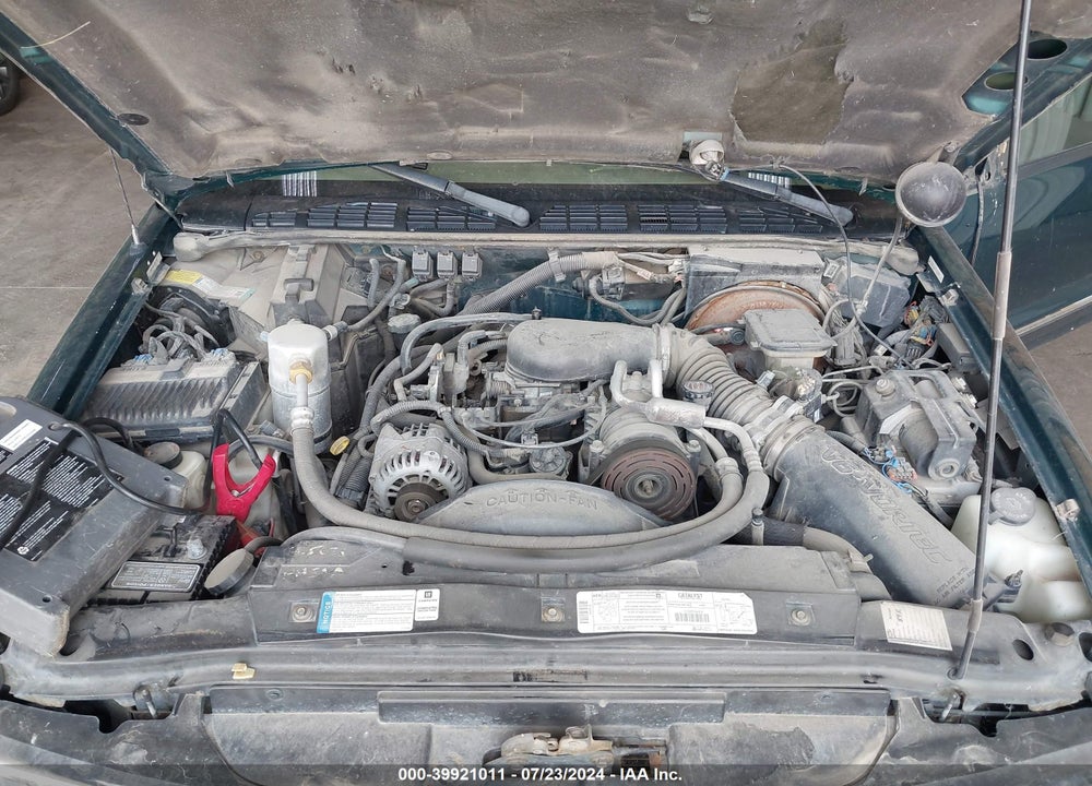 1997 CHEVROLET BLAZER LS VIN: 1GNDT13WXV2261346