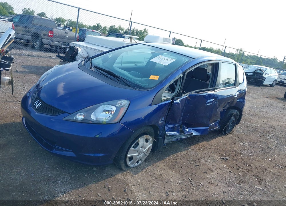 2013 HONDA FIT VIN: JHMGE8H31DC078187