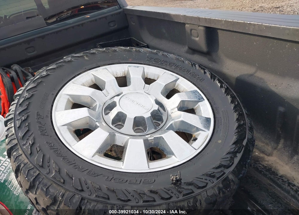 2019 GMC SIERRA 2500HD DENALI VIN: 1GT12SEY3KF204803