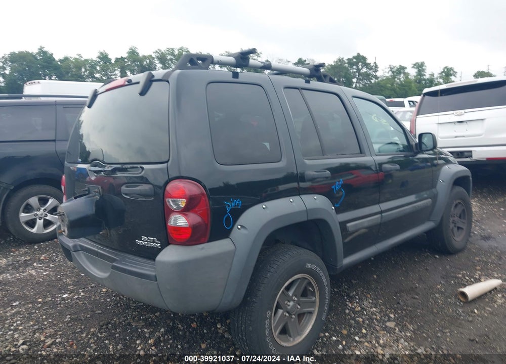 2006 JEEP LIBERTY VIN: 1J4GL38K76W257170