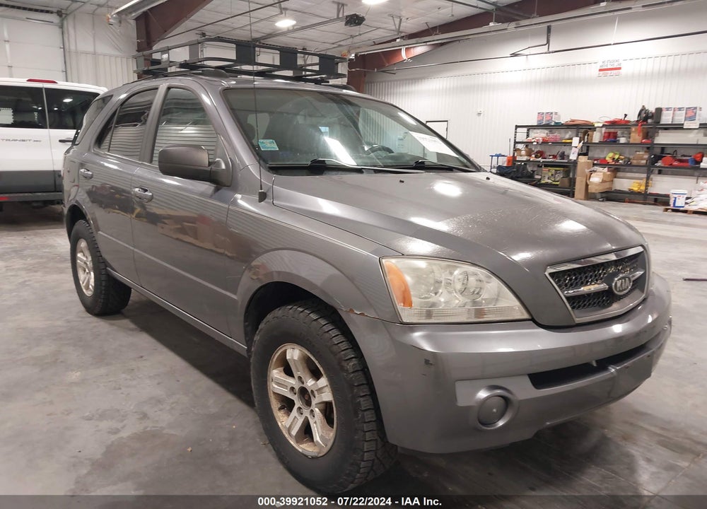 2004 KIA SORENTO VIN: KNDJC733445328444