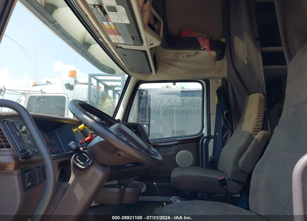 2015 VOLVO VN VNL VIN: 4V4NC9EJ6FN182628