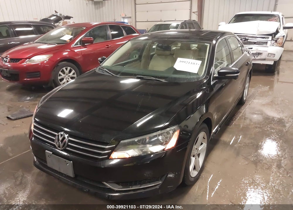 2013 VOLKSWAGEN PASSAT 2.5L SE VIN: 1VWBH7A34DC144817