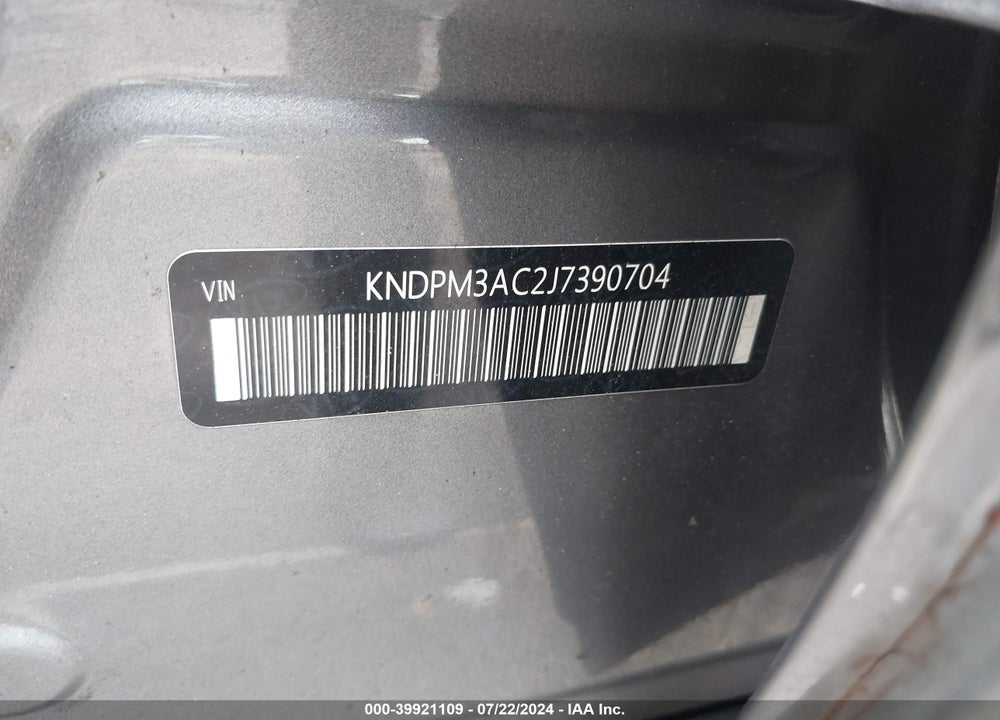2018 KIA SPORTAGE LX VIN: KNDPM3AC2J7390704