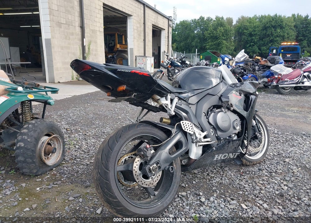 2007 HONDA CBR1000 RR VIN: JH2SC57087M300589