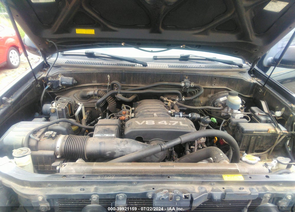 2005 TOYOTA SEQUOIA SR5 V8 VIN: 5TDZT34A05S245582
