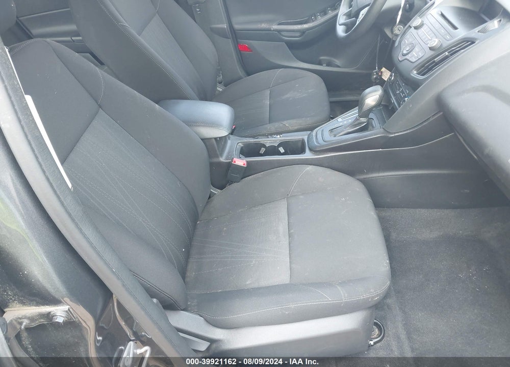 2017 FORD FOCUS SE VIN: 1FADP3F28HL276174