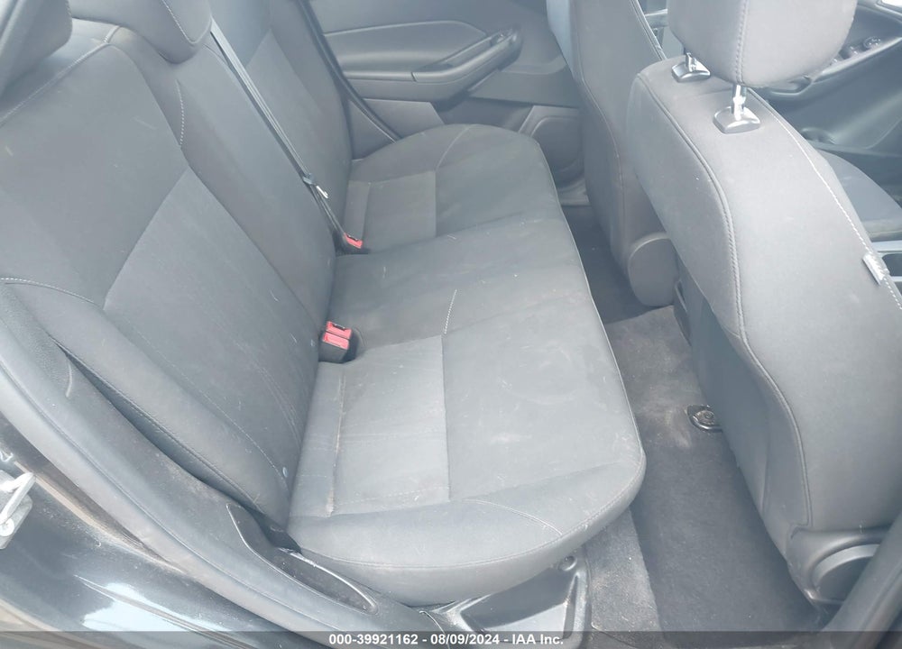 2017 FORD FOCUS SE VIN: 1FADP3F28HL276174