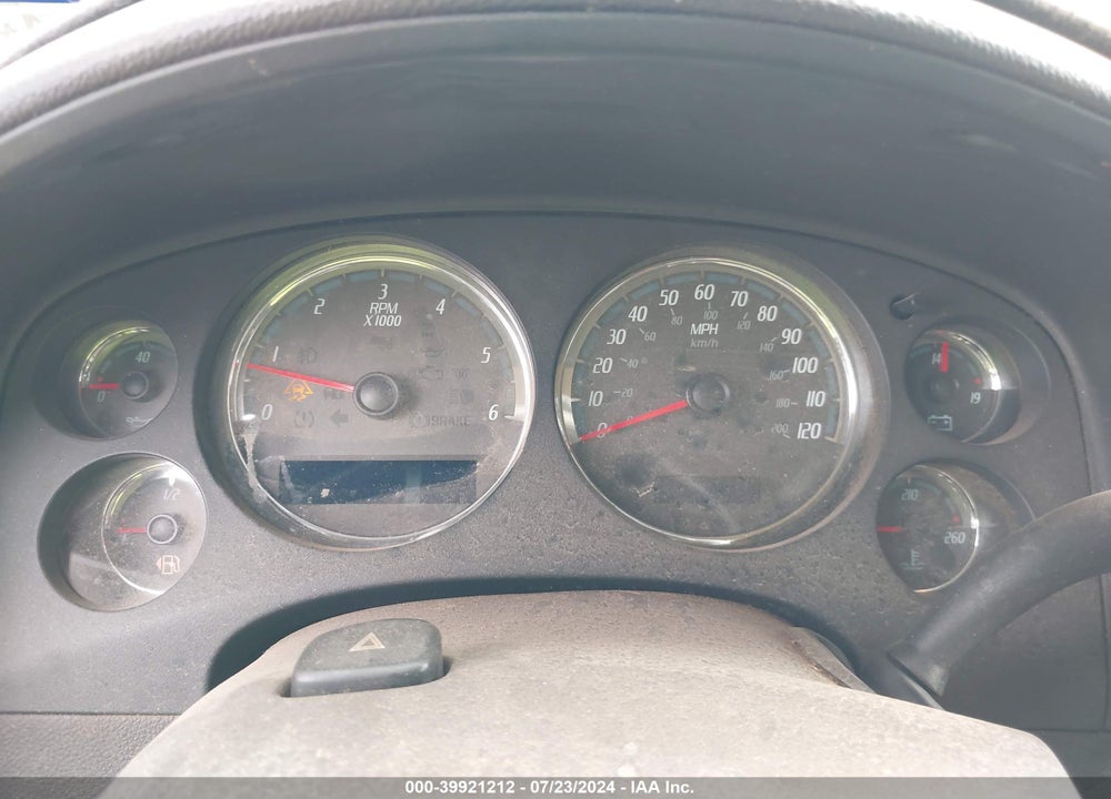 2007 GMC YUKON DENALI VIN: 1GKFK63847J223501