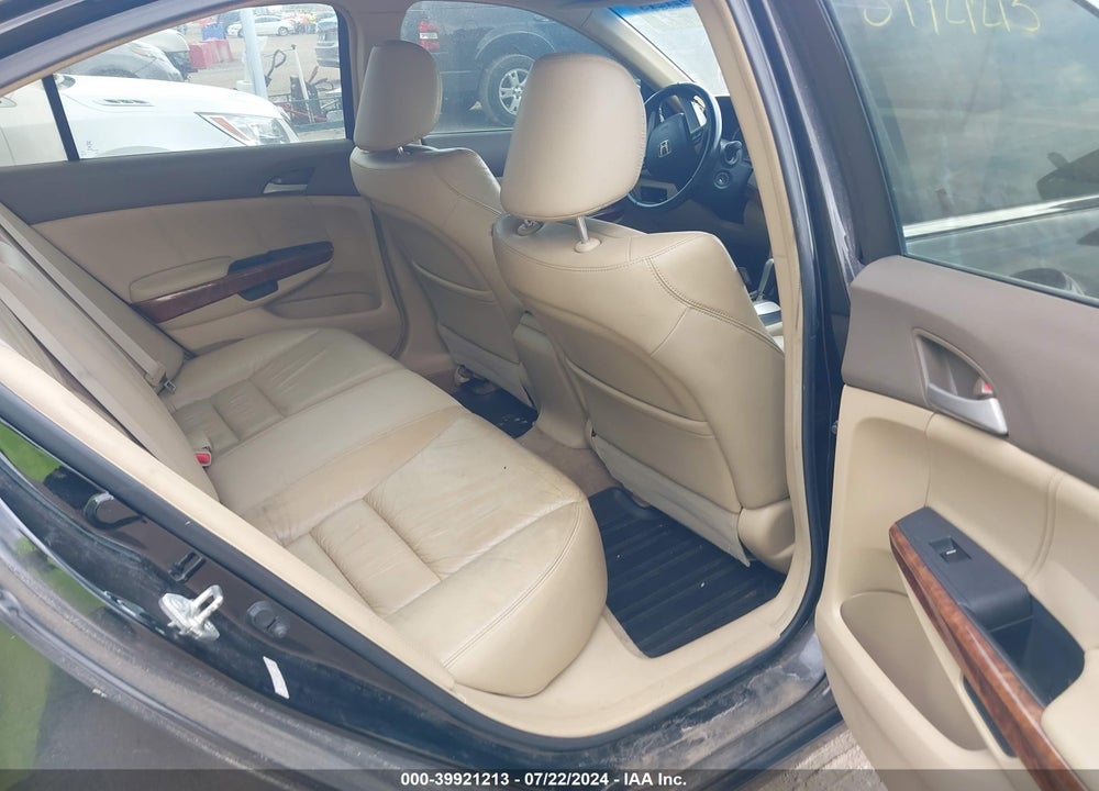 2009 HONDA ACCORD 2.4 EX-L VIN: 1HGCP268X9A110290