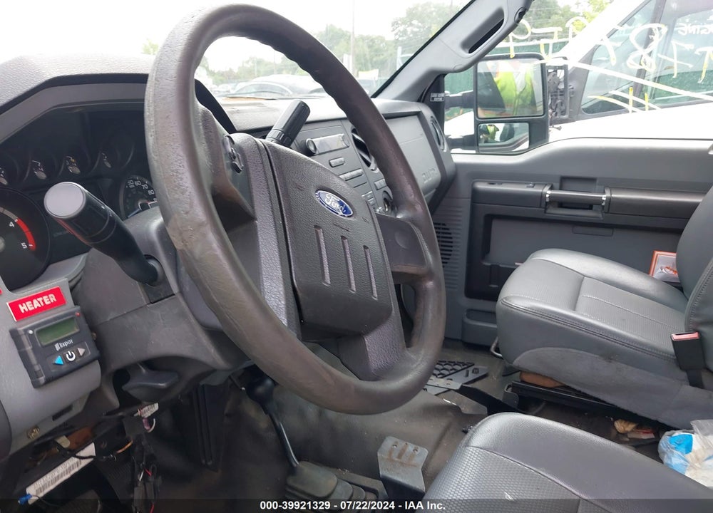 2014 FORD F-550 CHASSIS XL VIN: 1FDUF5HT1EEB52872
