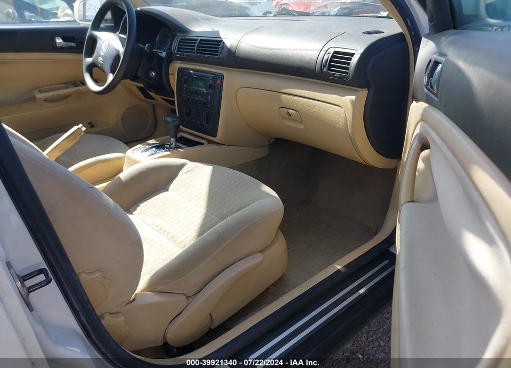 2003 VOLKSWAGEN PASSAT GLS VIN: WVWVD63B63E080826