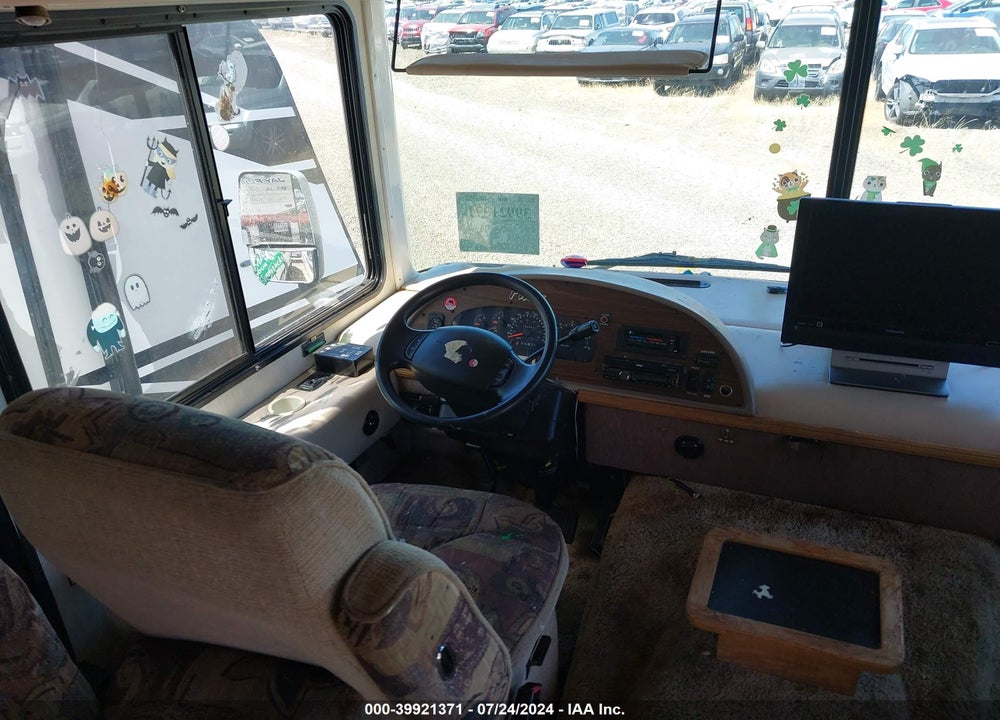 1999 FORD F550 SUPER DUTY STRIPPED CHASS VIN: 3FCMF53S5XJA38665