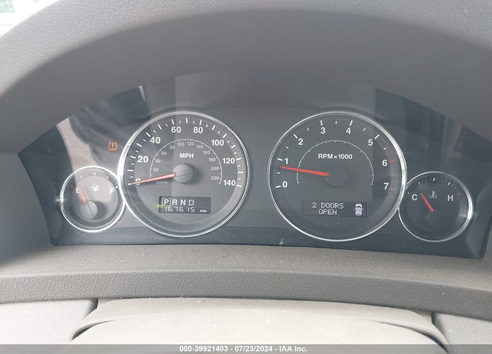 2008 JEEP GRAND CHEROKEE VIN: 1J8GR48K88C138468