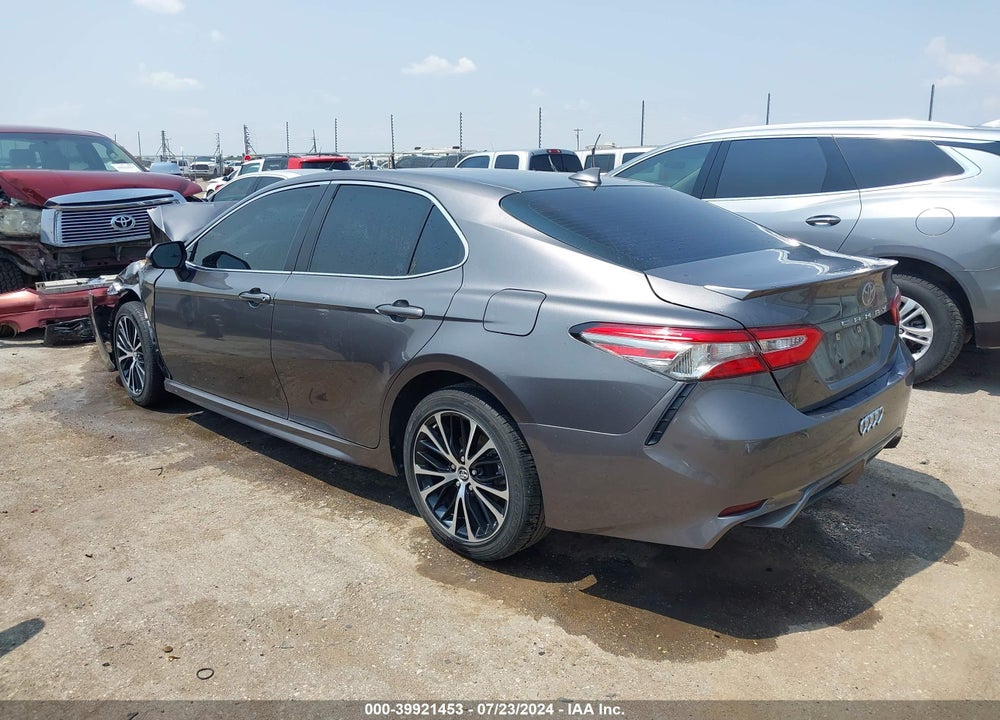 2019 TOYOTA CAMRY SE VIN: 4T1B11HK5KU231582