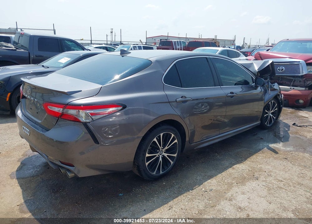 2019 TOYOTA CAMRY SE VIN: 4T1B11HK5KU231582