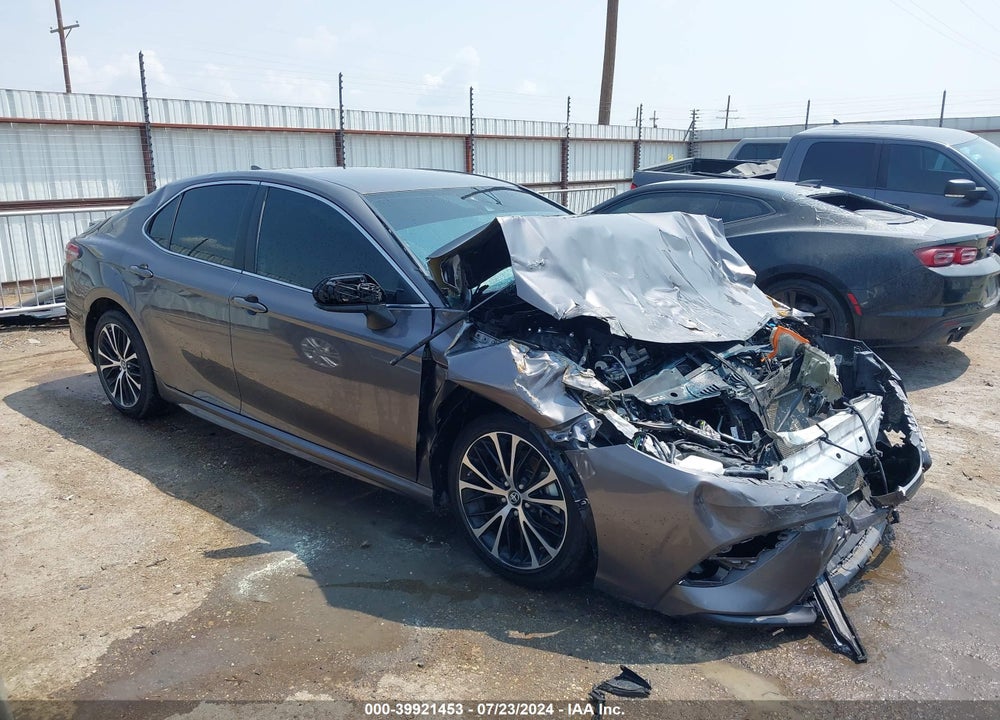 2019 TOYOTA CAMRY SE VIN: 4T1B11HK5KU231582
