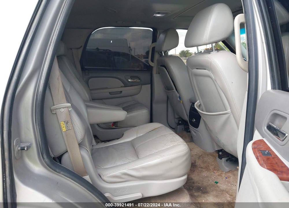 2007 CHEVROLET TAHOE LT VIN: 1GNFK13097J106125