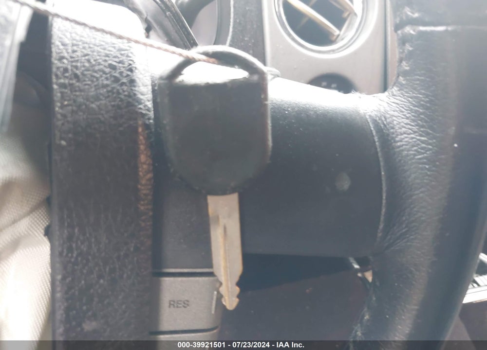 2005 FORD F-150 VIN: 1FTPX14515NA27319