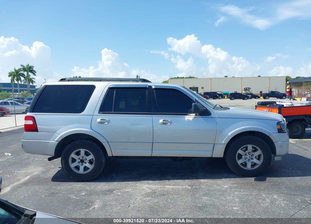 2010 FORD EXPEDITION XLT VIN: 1FMJU1G56AEB59248