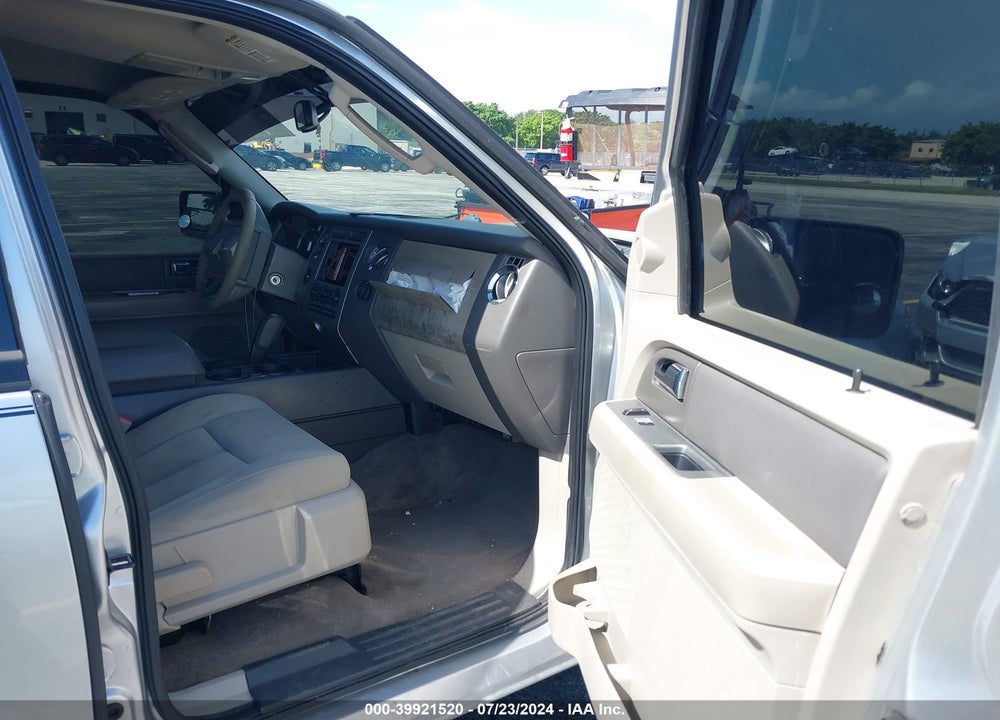 2010 FORD EXPEDITION XLT VIN: 1FMJU1G56AEB59248