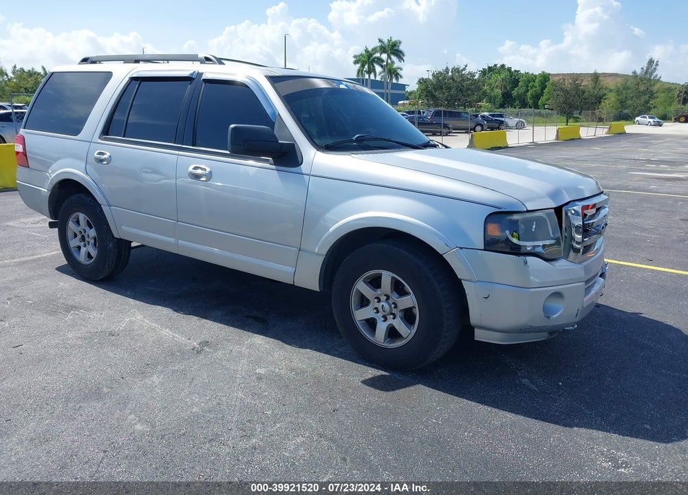 2010 FORD EXPEDITION XLT VIN: 1FMJU1G56AEB59248