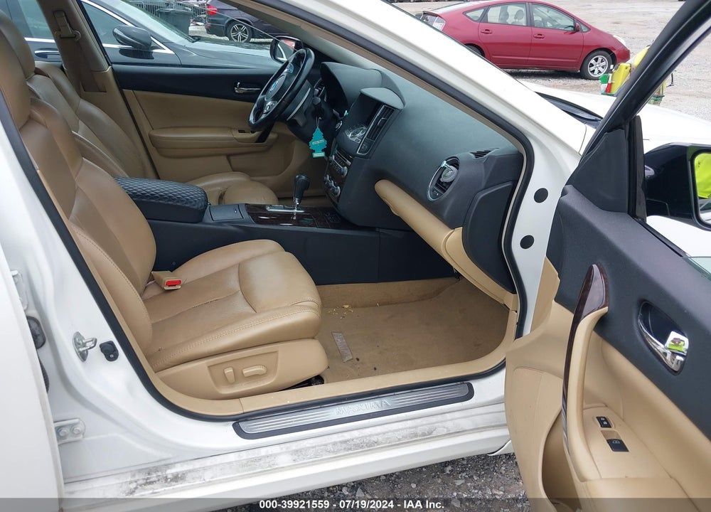 2011 NISSAN MAXIMA VIN: 1N4AA5AP0BC856500