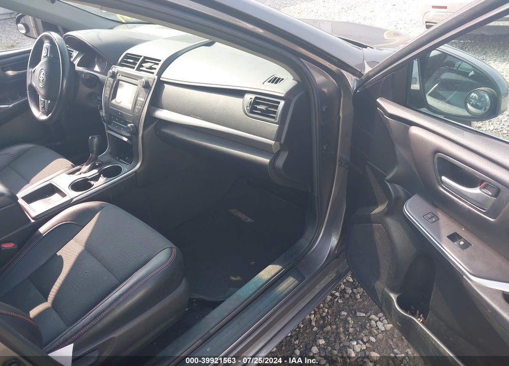2016 TOYOTA CAMRY SE VIN: 4T1BF1FK3GU253088
