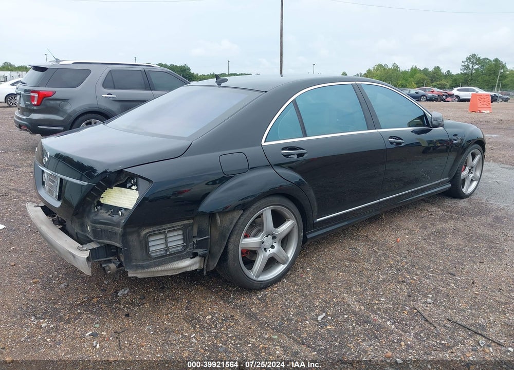 2012 MERCEDES-BENZ S 550 VIN: WDDNG7DB4CA432066