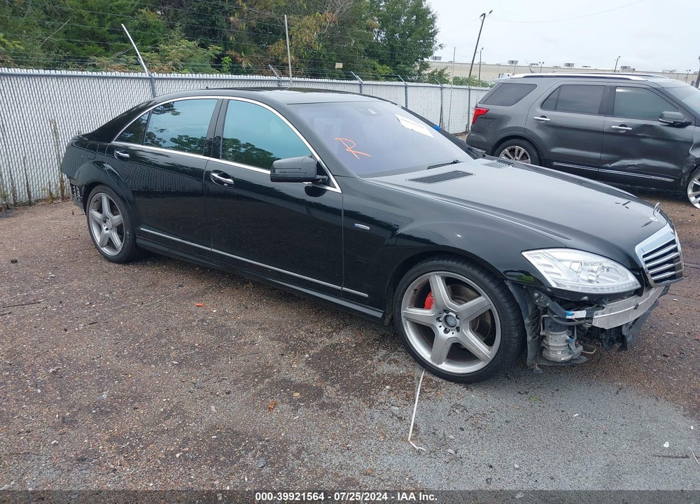 2012 MERCEDES-BENZ S 550 VIN: WDDNG7DB4CA432066
