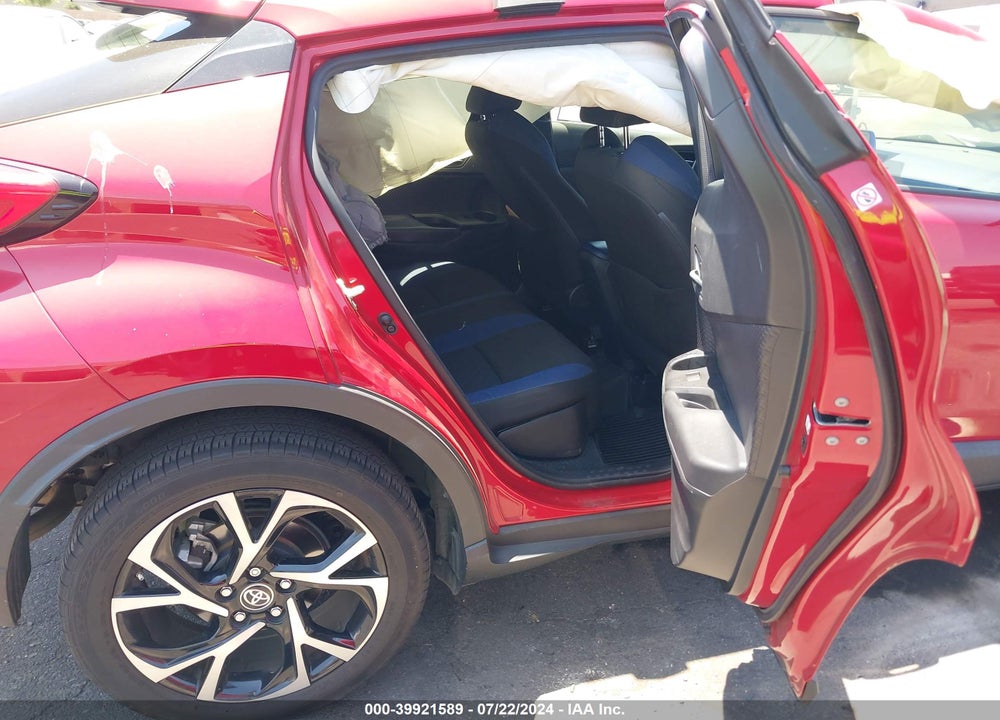 2021 TOYOTA C-HR XLE VIN: JTNKHMBX7M1120764