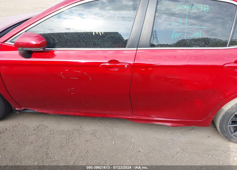 2021 TOYOTA CAMRY SE VIN: 4T1G11AK3MU406267
