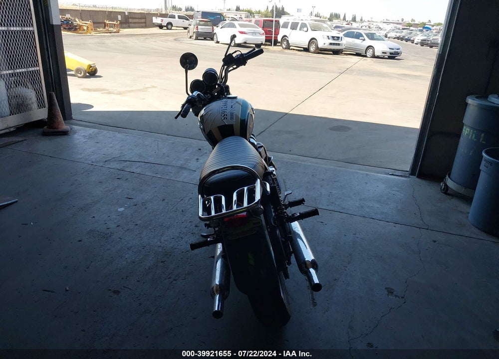 2011 TRIUMPH MOTORCYCLE BONNEVILLE T/100 VIN: SMT910K10BT481090