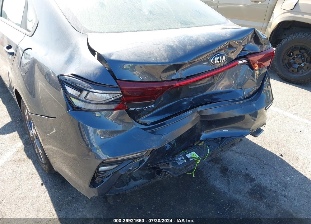 2019 KIA FORTE LXS VIN: 3KPF24AD1KE094848