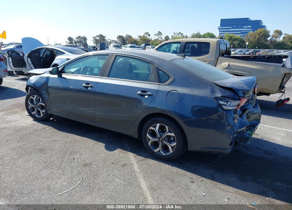2019 KIA FORTE LXS VIN: 3KPF24AD1KE094848