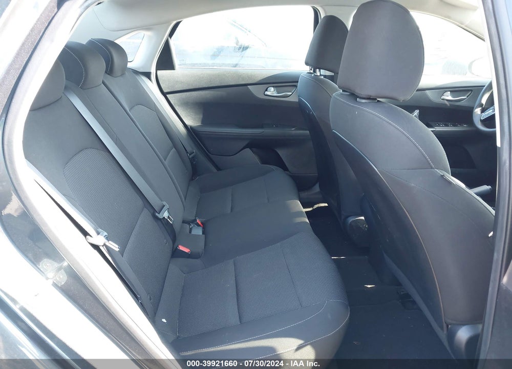 2019 KIA FORTE LXS VIN: 3KPF24AD1KE094848