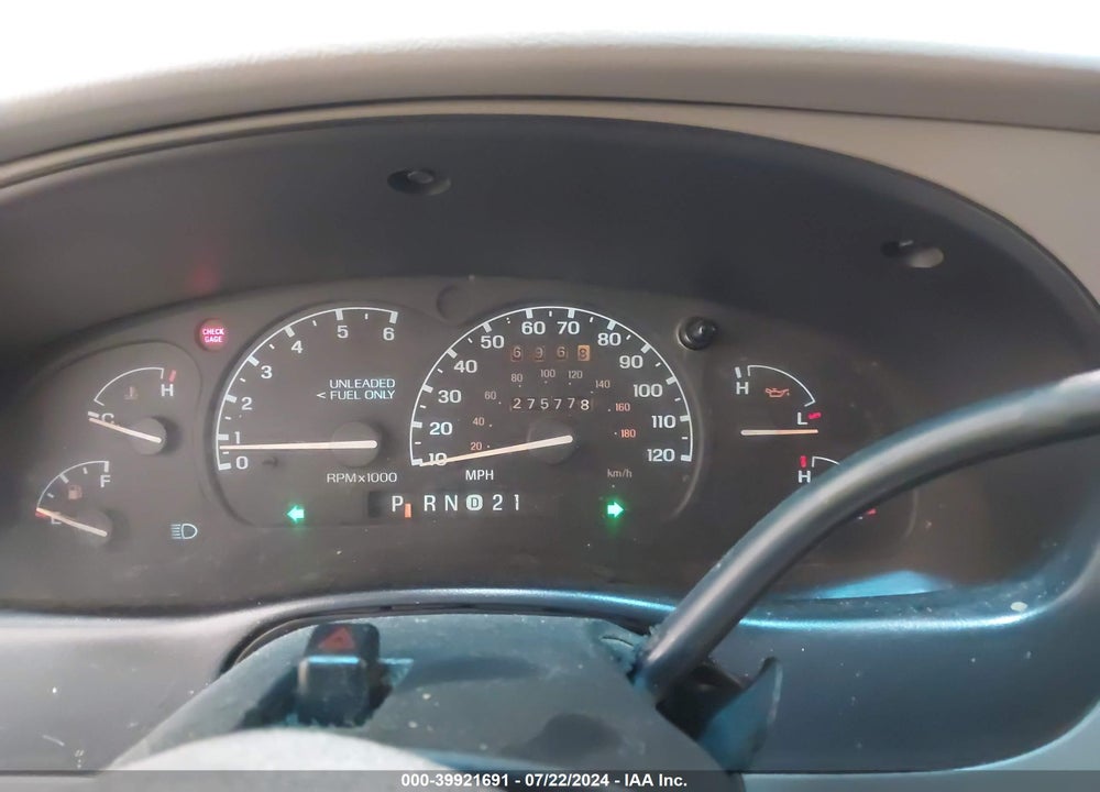 1996 FORD EXPLORER VIN: 1FMDU34X9TZA33055