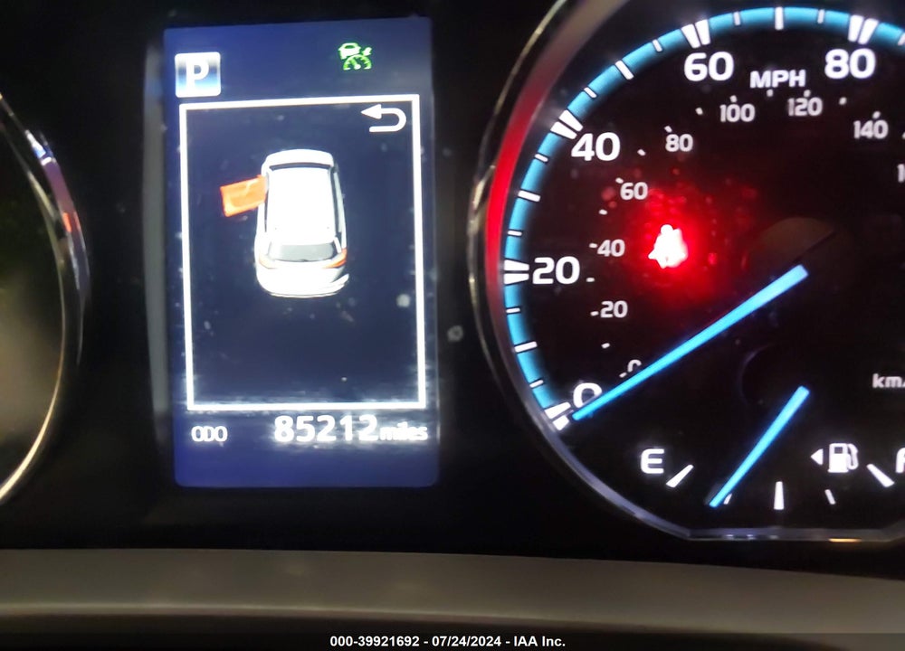 2018 TOYOTA RAV4 HYBRID XLE VIN: JTMRJREV7JD247653