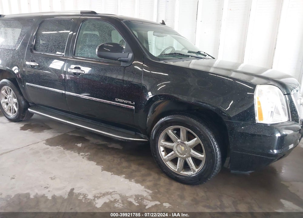 2010 GMC YUKON XL 1500 DENALI VIN: 1GKUKMEF5AR238055