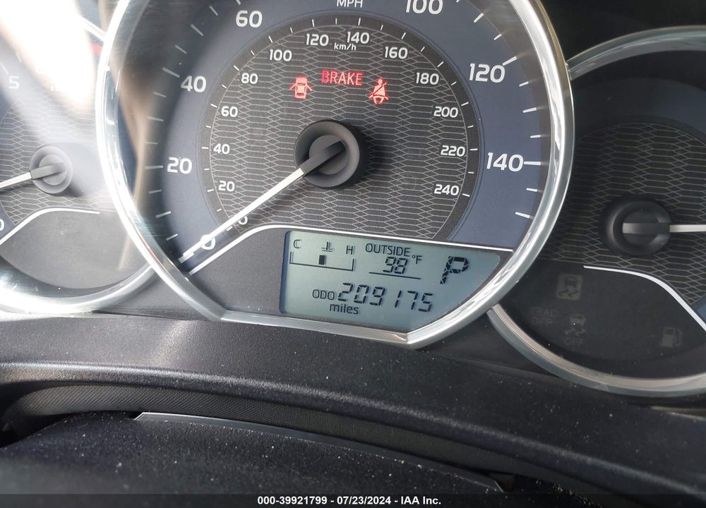 2015 TOYOTA COROLLA LE PLUS VIN: 2T1BURHE5FC239687